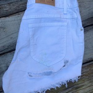 HIGH WAISTED RIDERS CUT OFF SHORTS